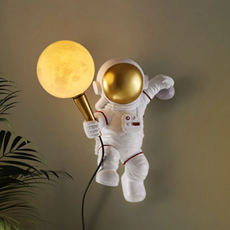 Astronaut væglampe LED harpiksfigur med månekugle dekorativ til børneværelse eller soveværelse - Billede 4